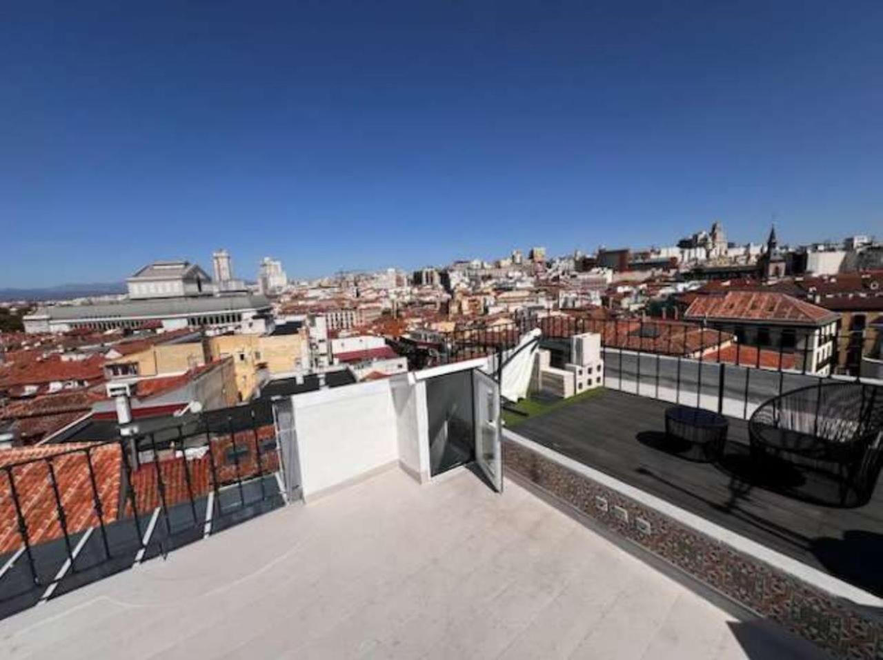 Apartamentos El Tiempo Madrid Exterior photo