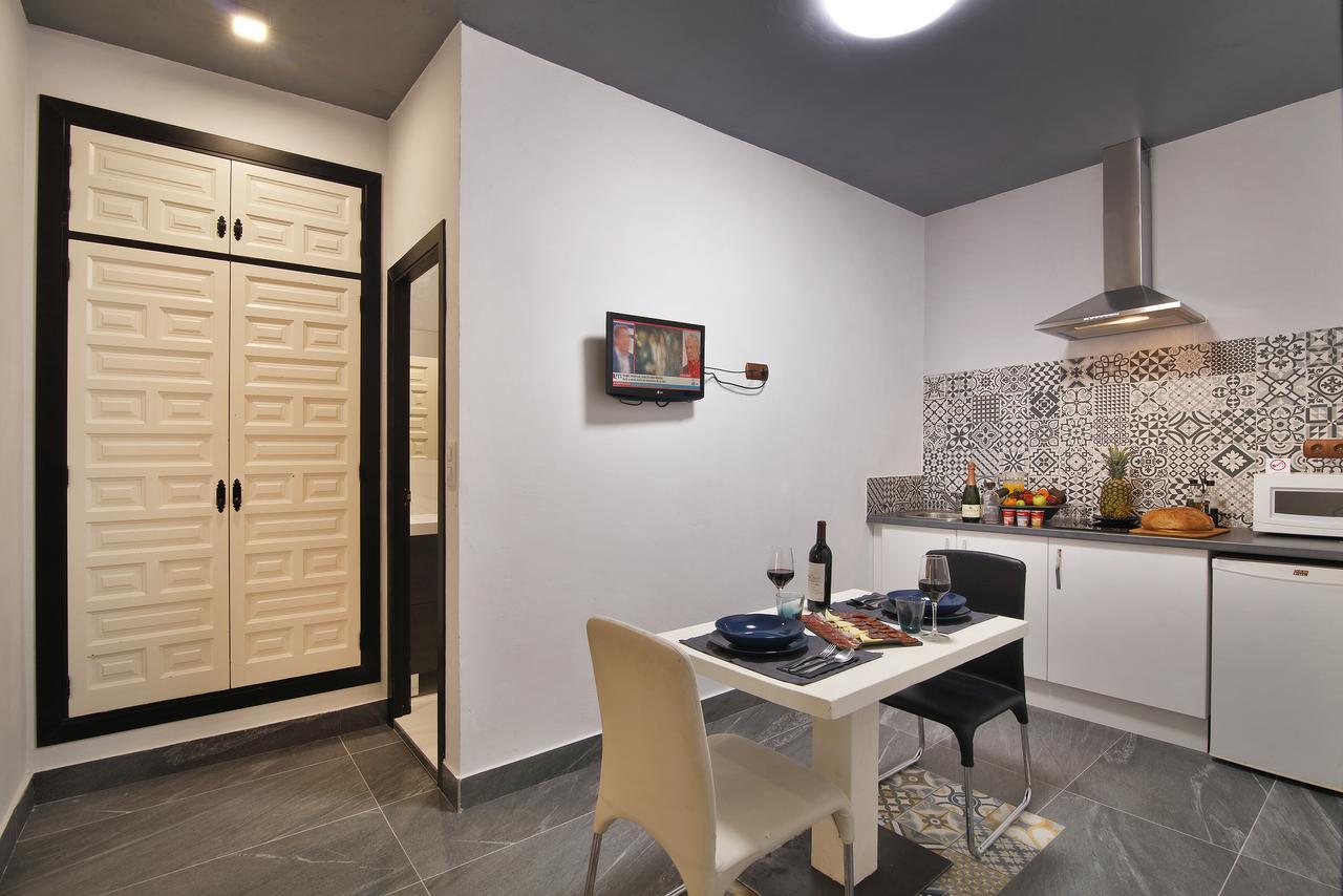Apartamentos El Tiempo Madrid Exterior photo